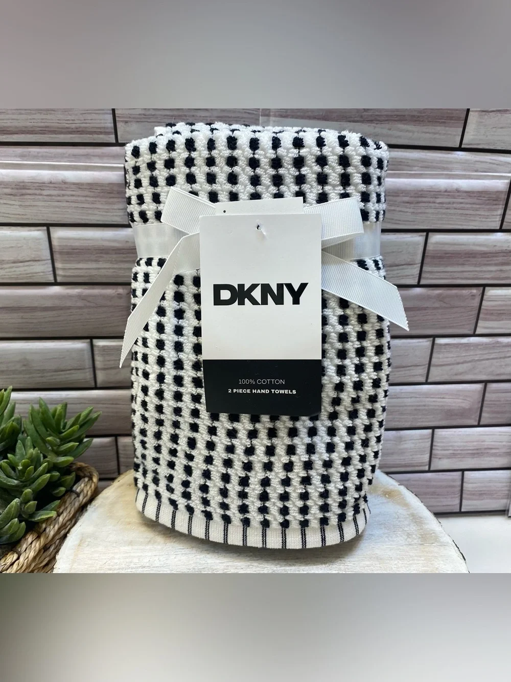 DKNY ❤️Cotton (1) Bath & (2)Hand Towel Set Black White Pattern NWT